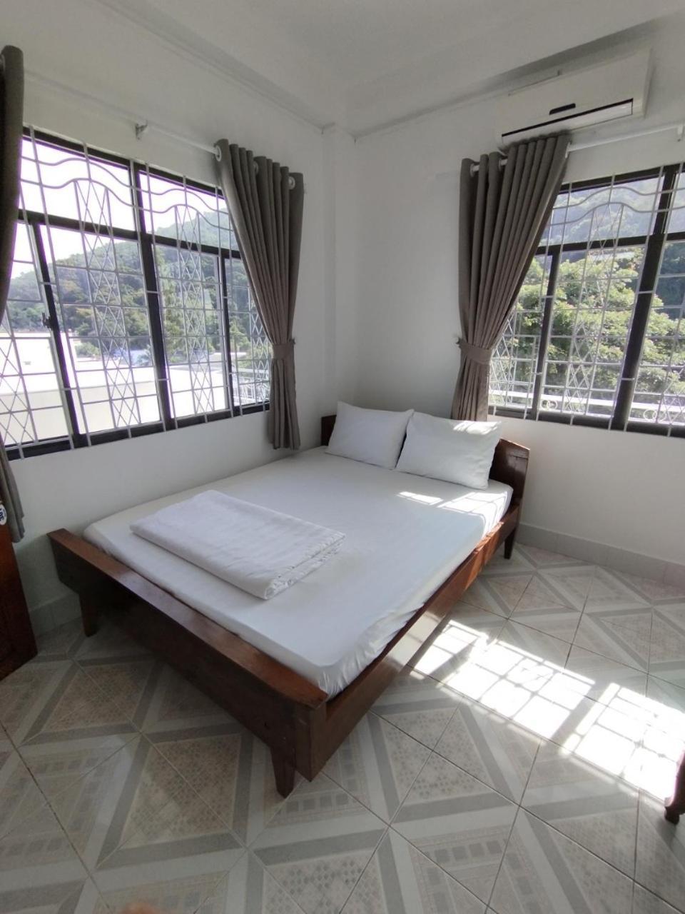 Nha Nghi Sao Mai Hotel ฮาเตียน ภายนอก รูปภาพ